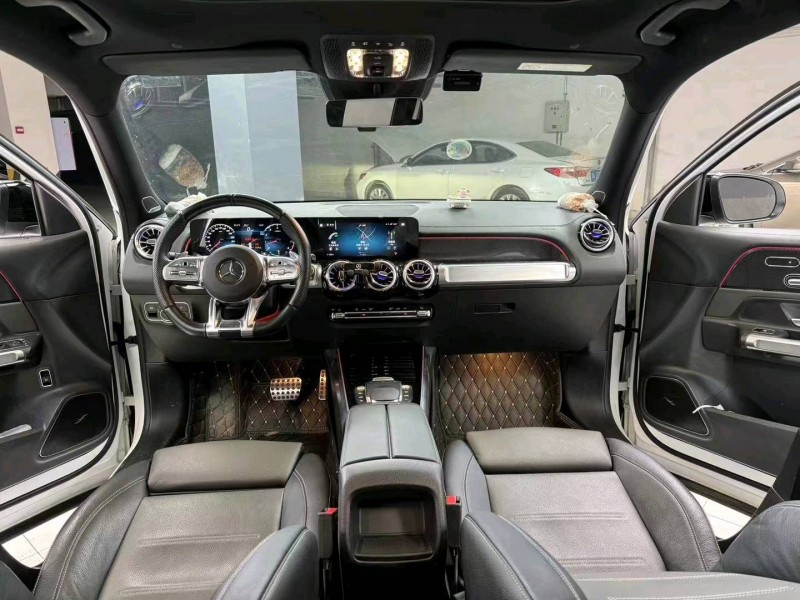 成都21年奔驰GLB8