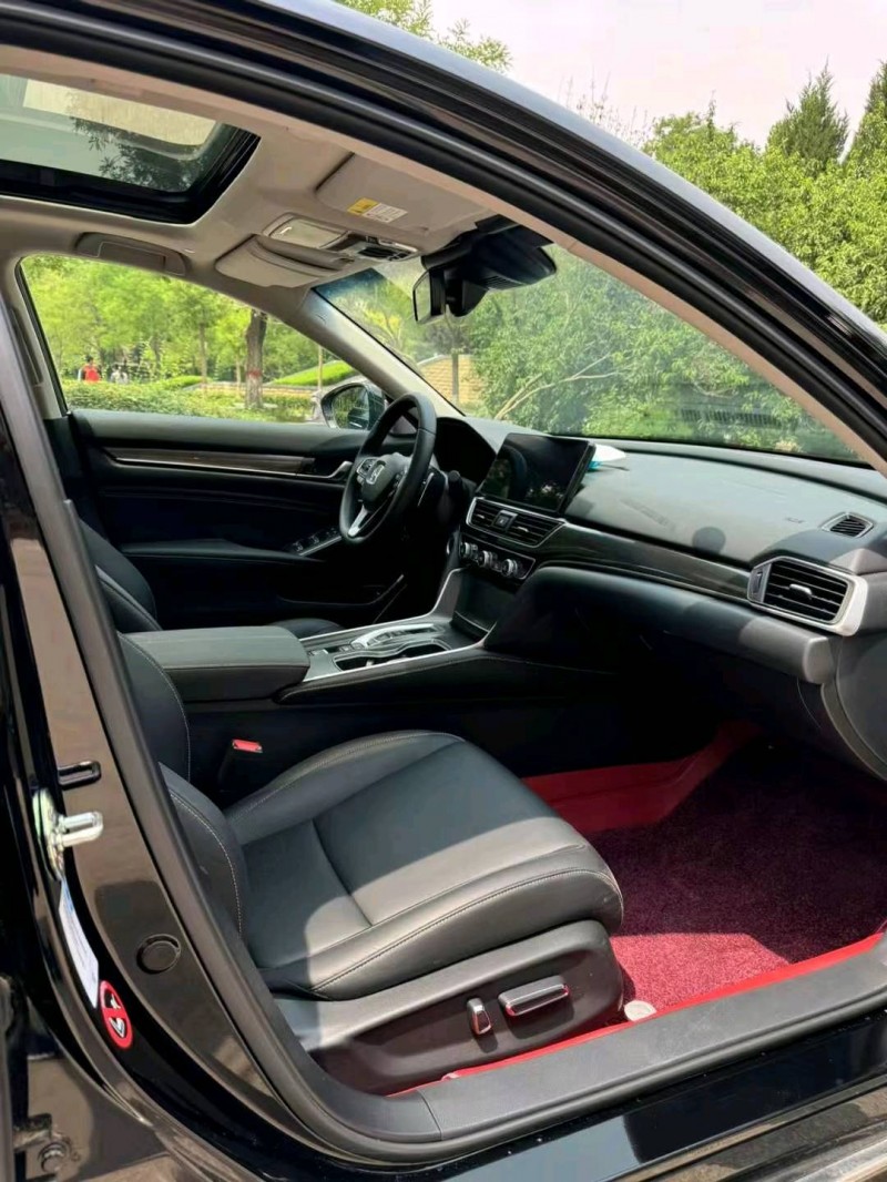 邢台22年本田雅阁7