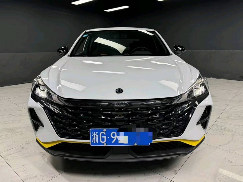 成都22年东风奕炫1