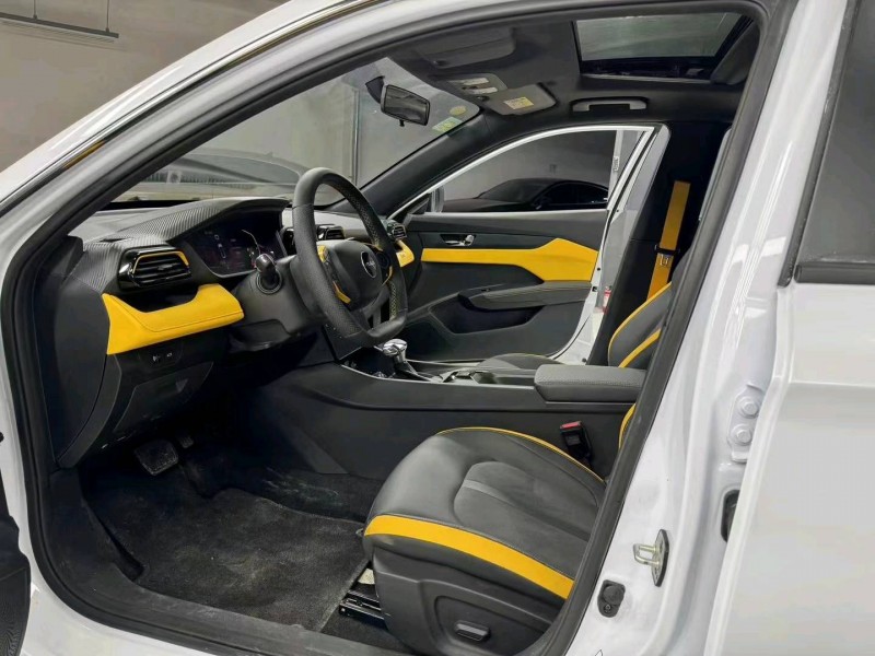 成都22年东风奕炫5