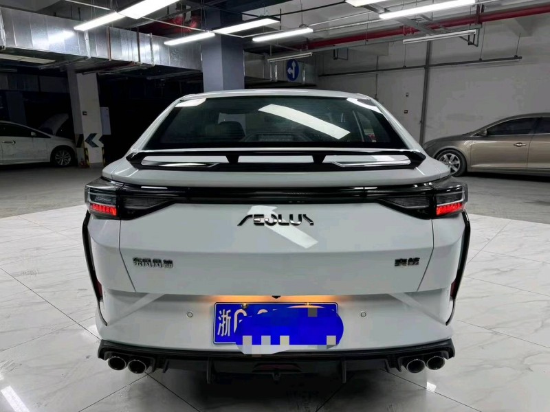 成都22年东风奕炫6