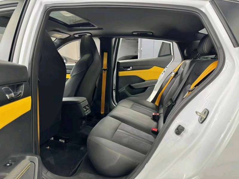 成都22年东风奕炫7