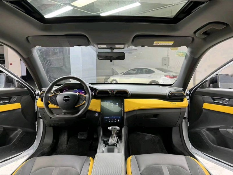 成都22年东风奕炫9