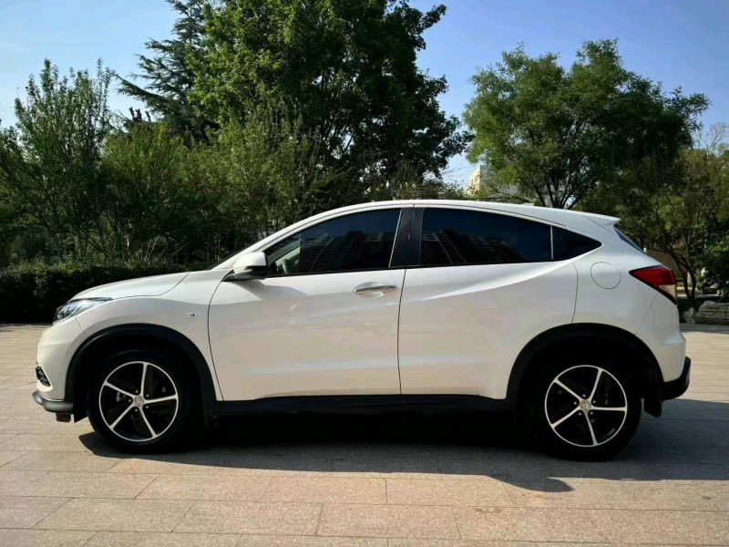 邢台21年本田缤智8