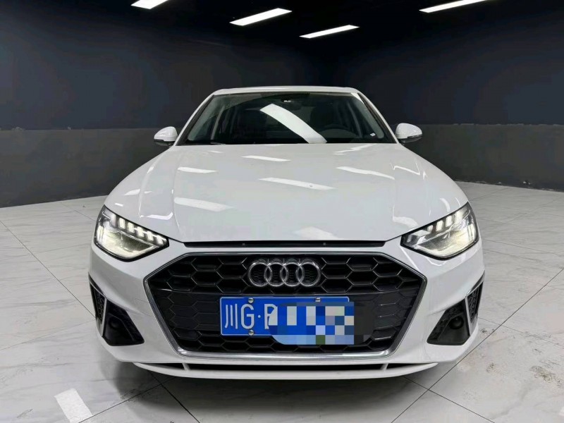 成都21年奥迪A4L1