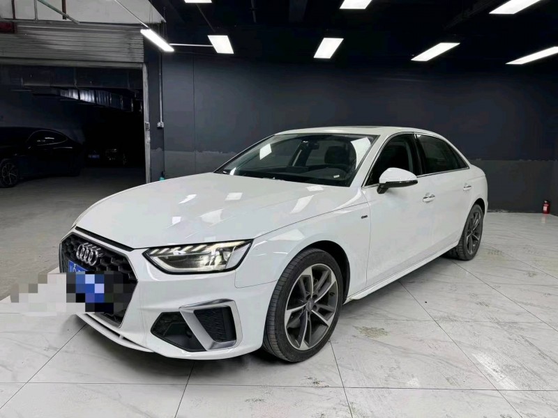 成都21年奥迪A4L3