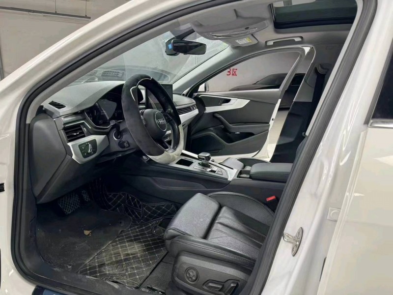 成都21年奥迪A4L7