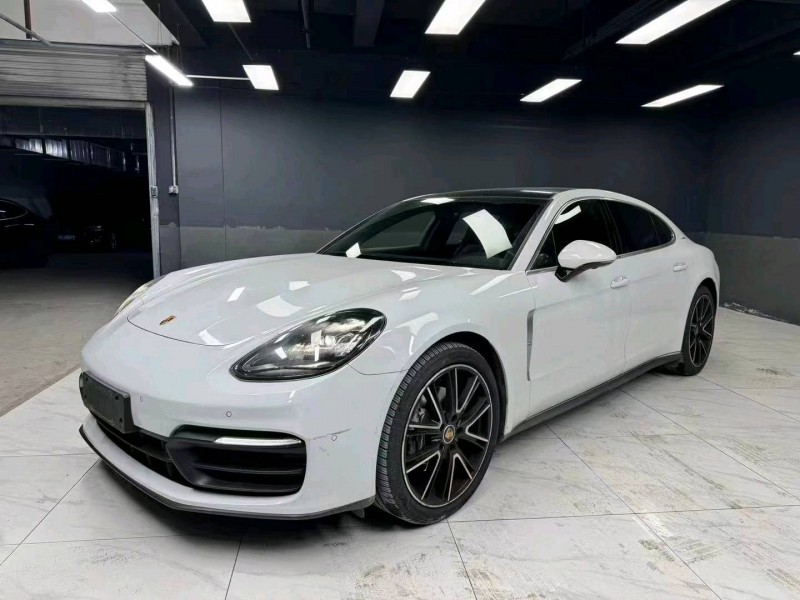 成都21年保时捷帕拉梅拉2