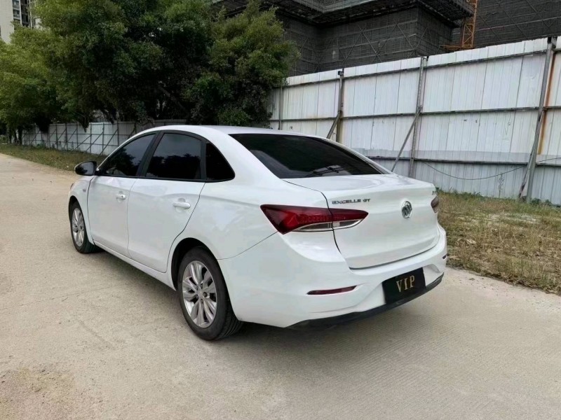 广州21年别克英朗8