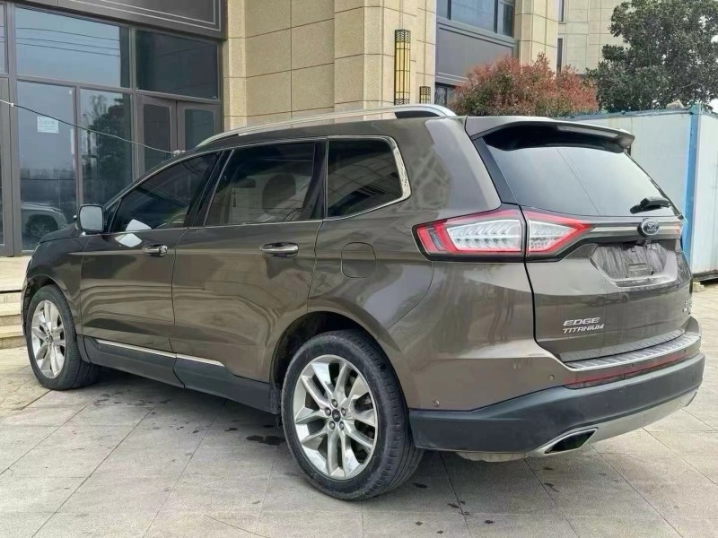 济宁16年福特锐界8