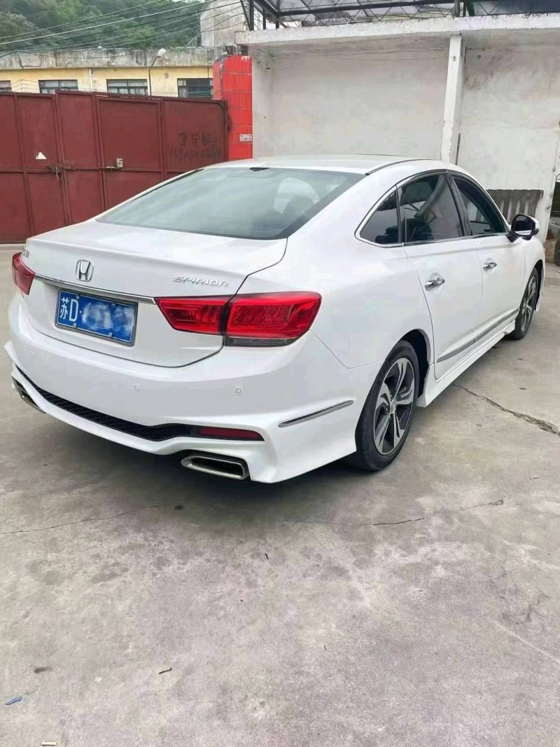 佛山17年本田思铂睿8