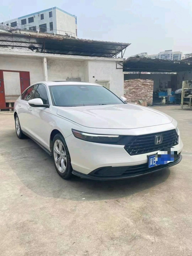 佛山23年本田雅阁2