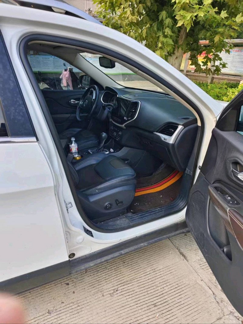 北京18年Jeep自由光3