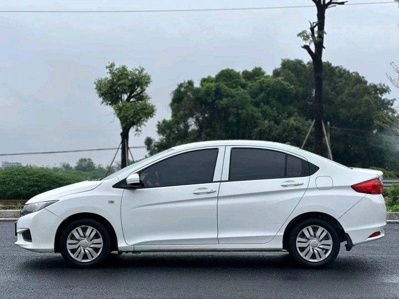 汕头17年本田锋范3