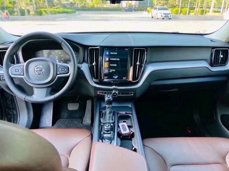 東營18年沃爾沃XC606