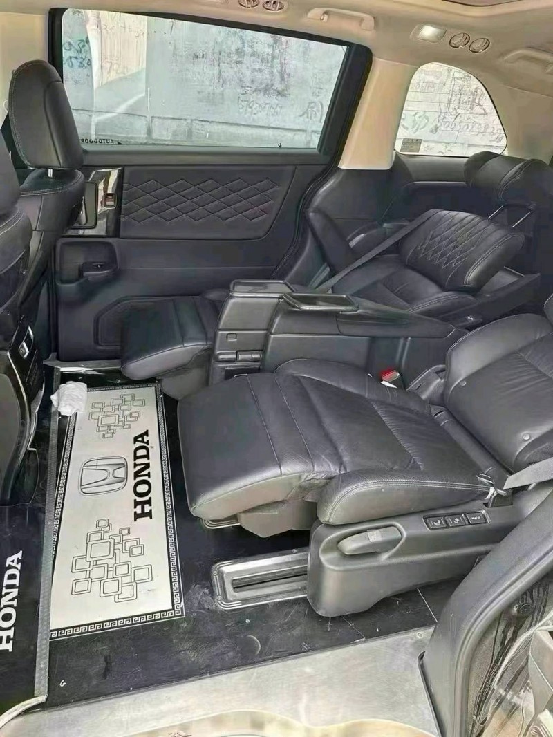 烟台21年本田艾力绅8