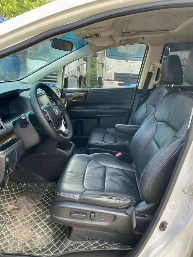 广州16年本田奥德赛6