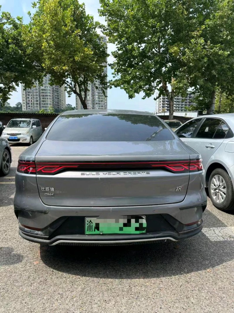 重庆22年比亚迪汉DM3