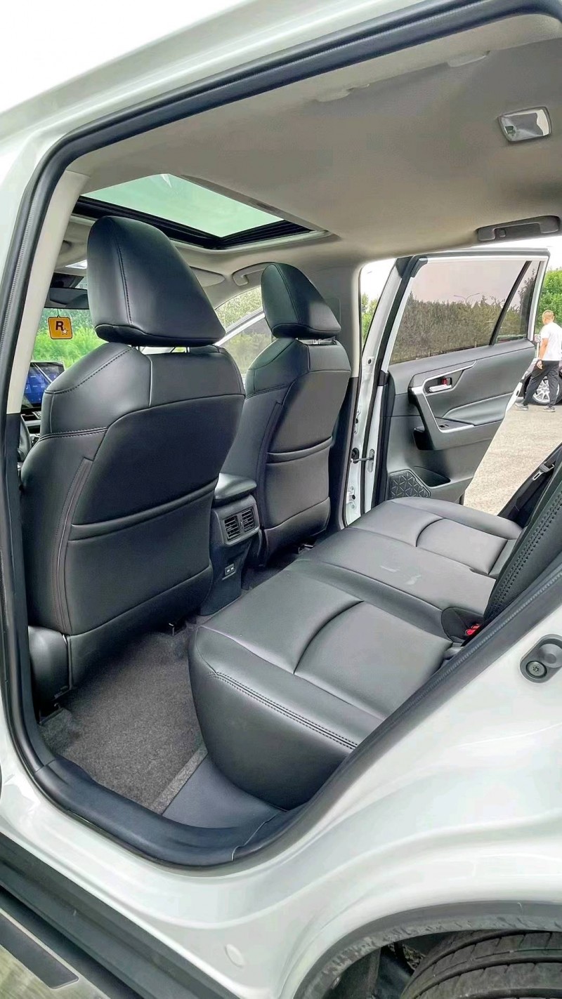 廊坊22年丰田RAV4荣放7