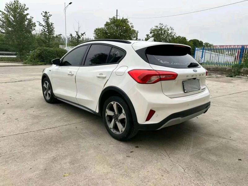 徐州20年福特福克斯8