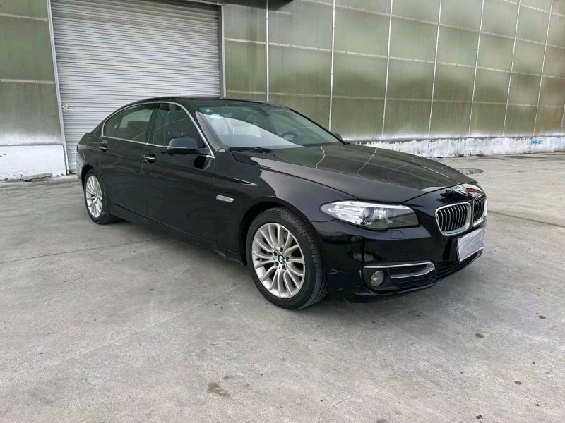 徐州17年宝马5系3