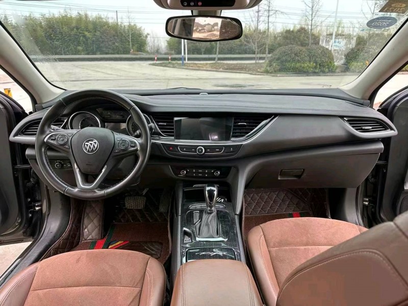 徐州19年别克君威5