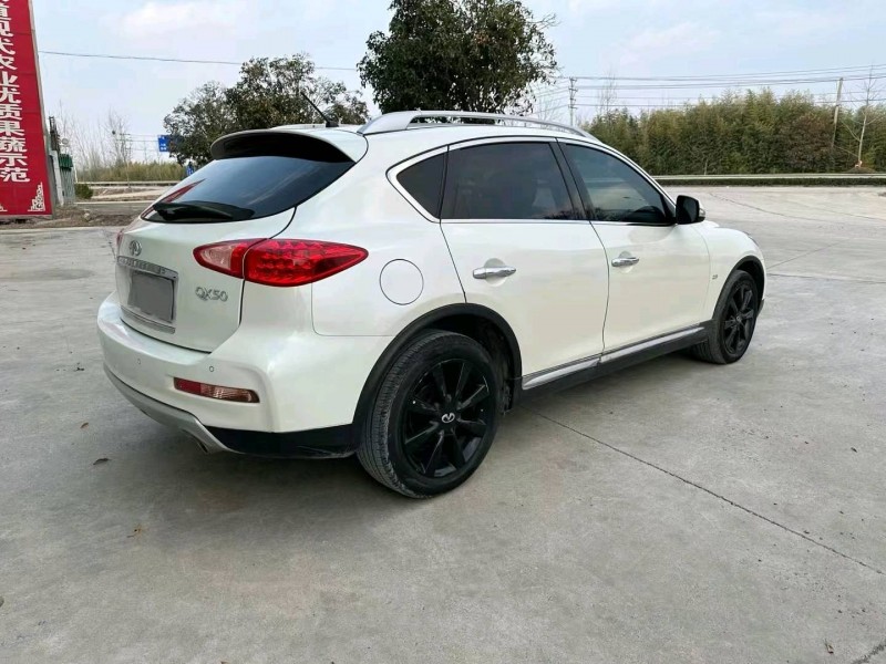 徐州17年英菲尼迪QX508