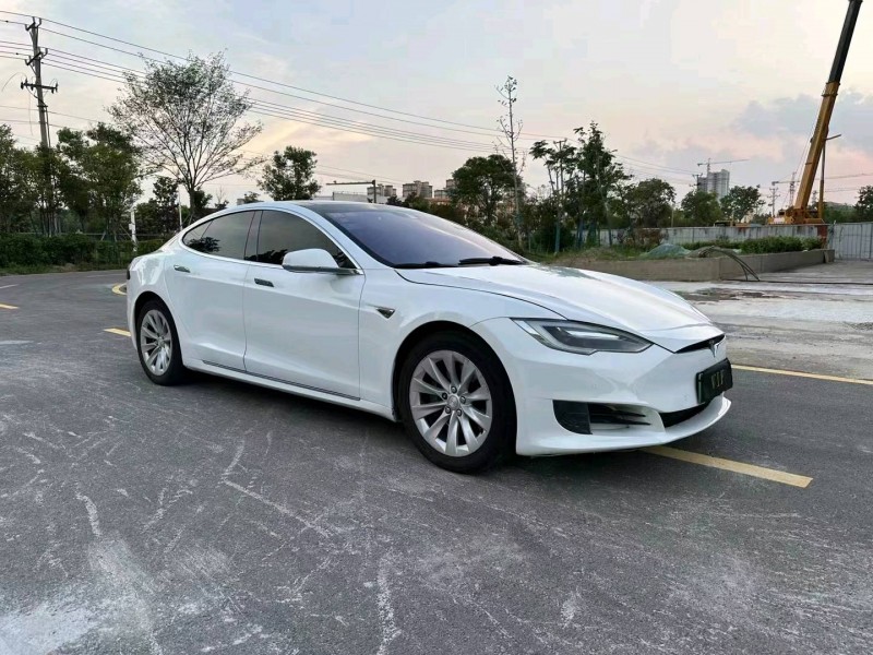 徐州17年特斯拉MODEL S2