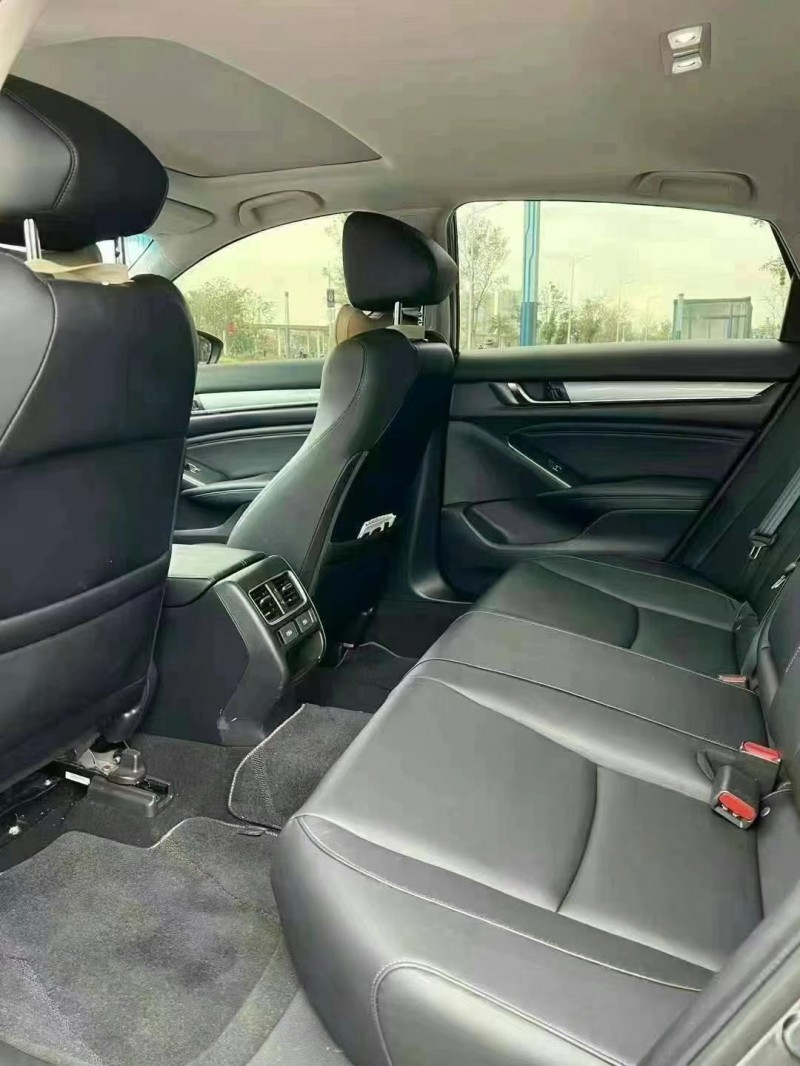 东莞22年本田雅阁5