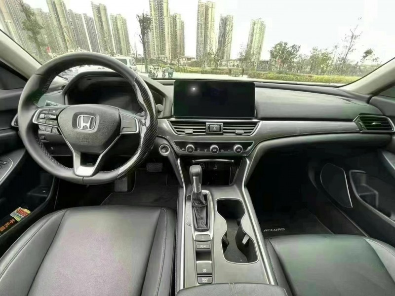 东莞22年本田雅阁6