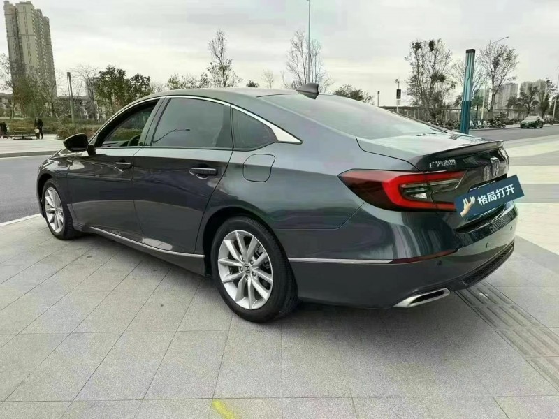 东莞22年本田雅阁8