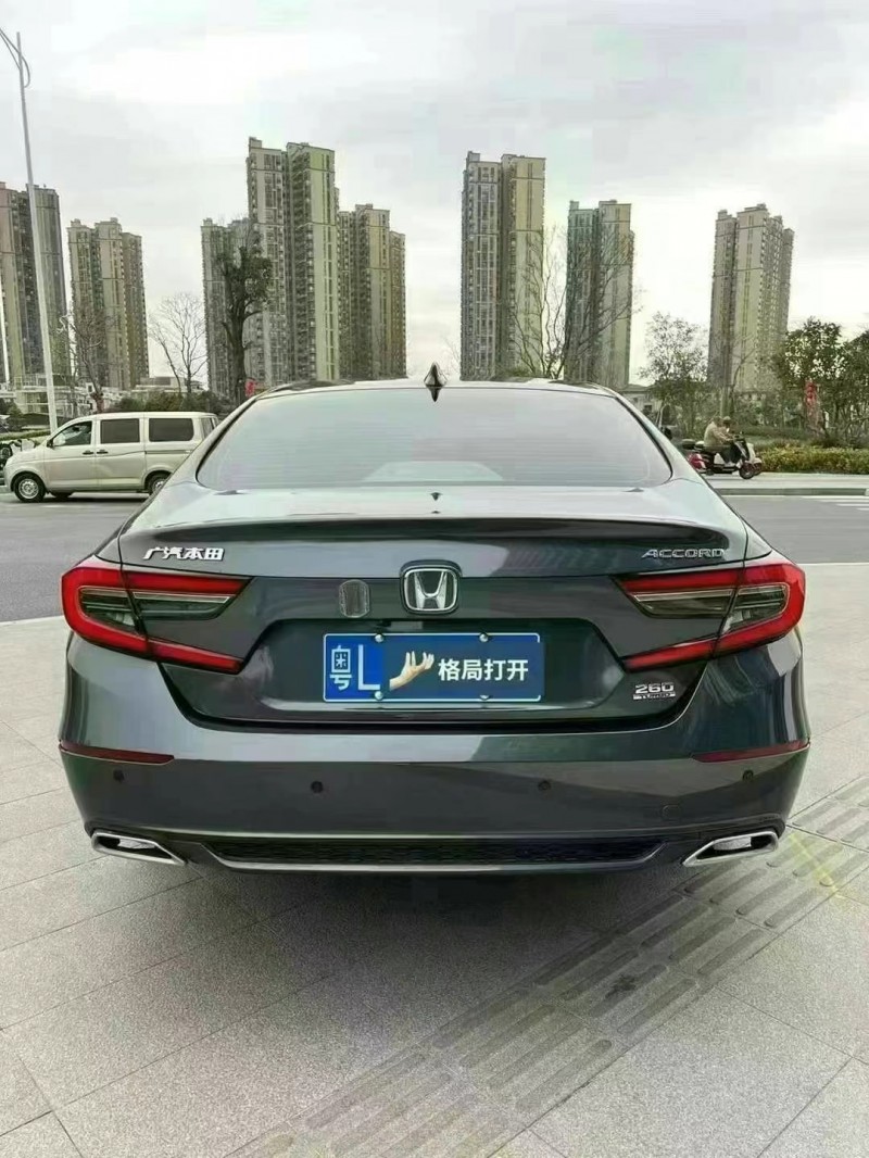 东莞22年本田雅阁9