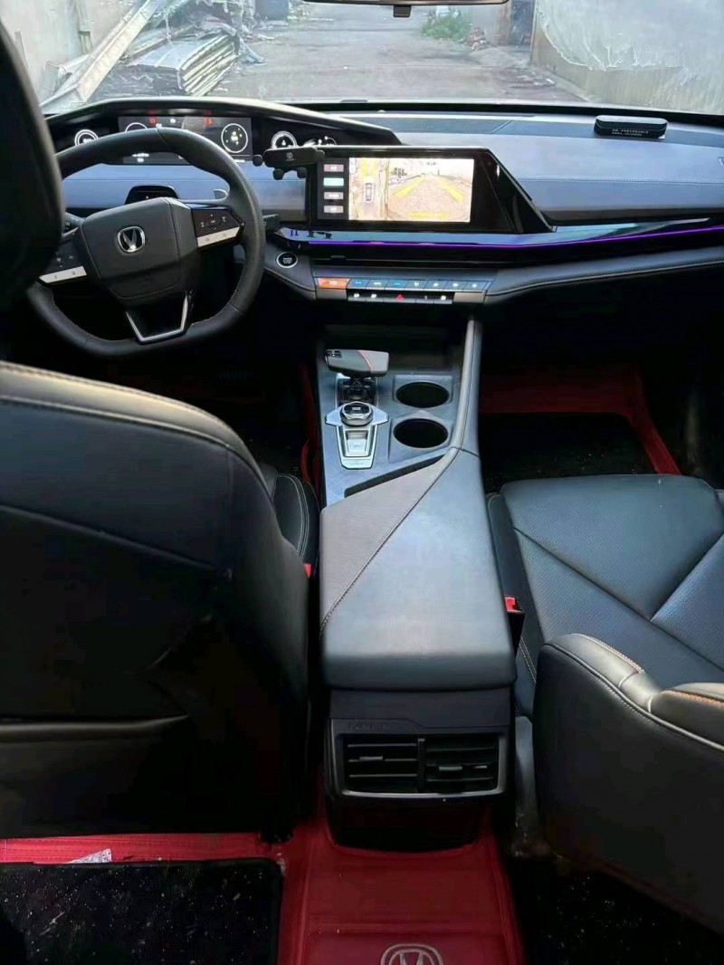 常州23年長安汽車UNI-V6