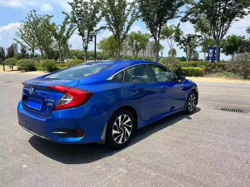 苏州18年本田思域4