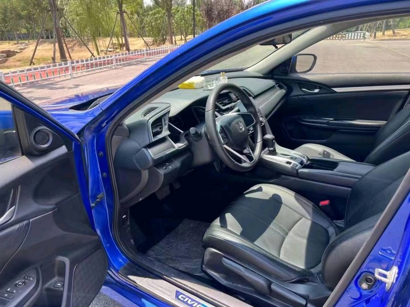 苏州18年本田思域8