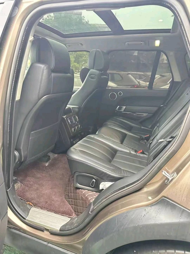 广州13年路虎揽胜行政7