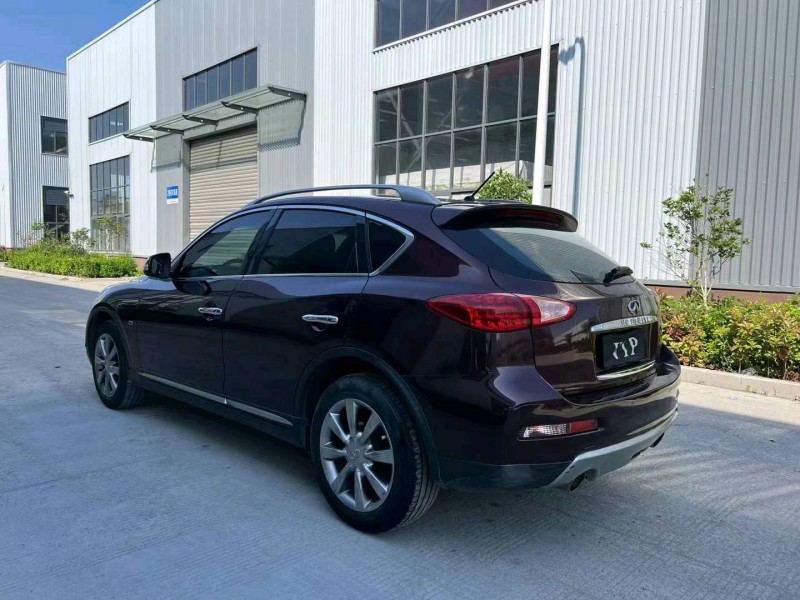 徐州17年英菲尼迪QX507