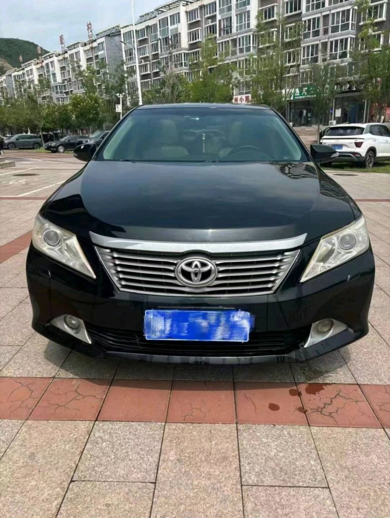 保定12年丰田凯美瑞1