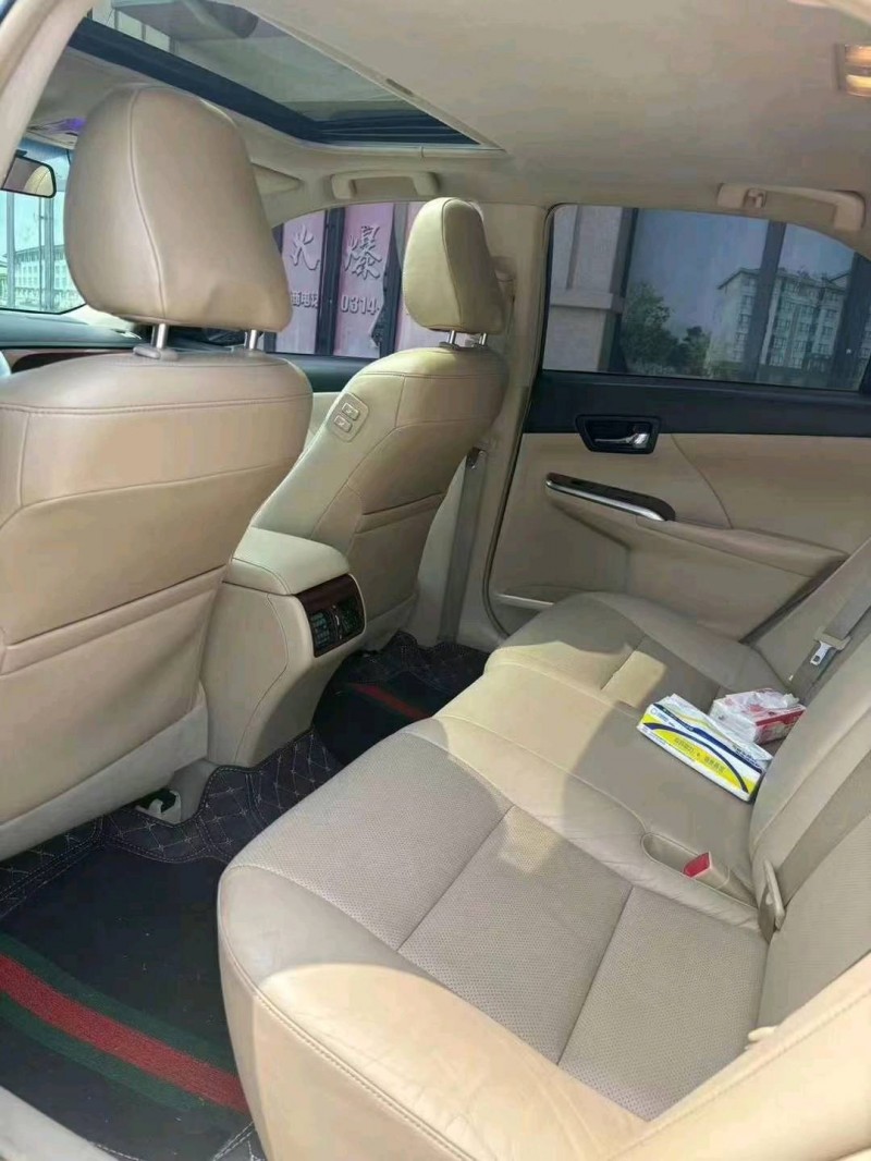 保定12年丰田凯美瑞6