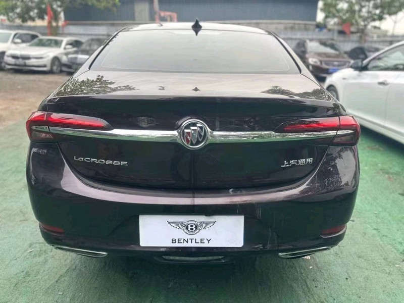 广州22年别克艾维亚5