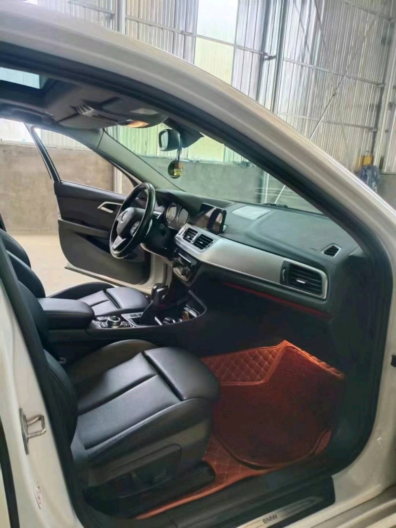 武汉18年宝马1系5