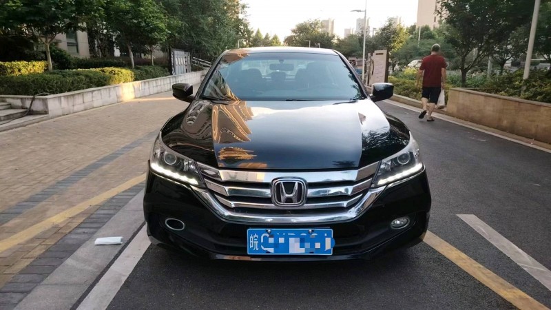 苏州16年本田雅阁1