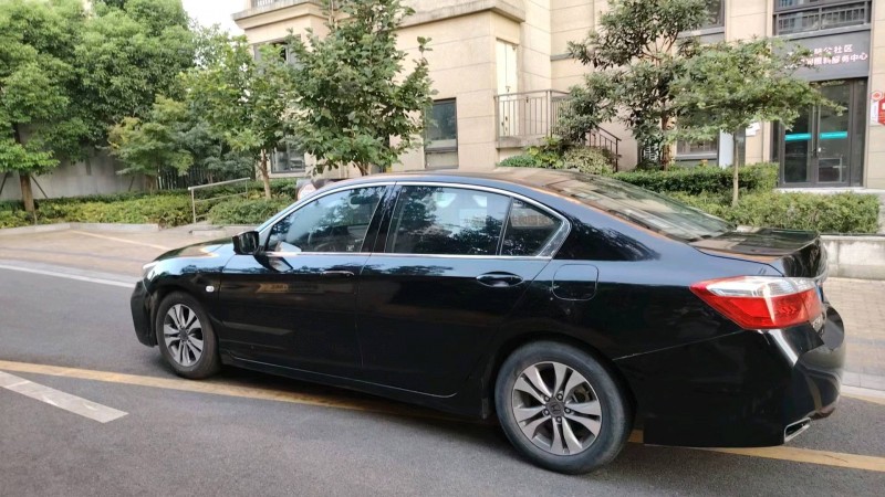 苏州16年本田雅阁8