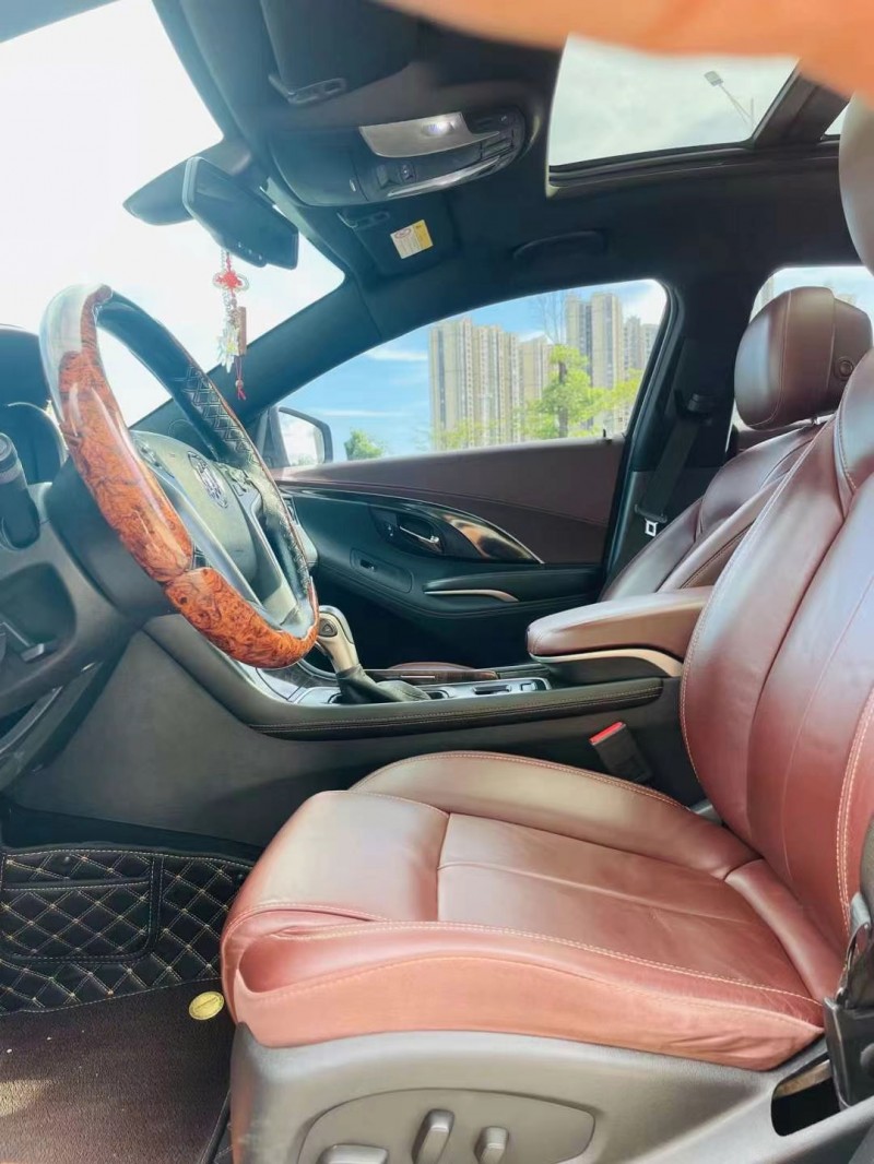 东莞14年别克君越8