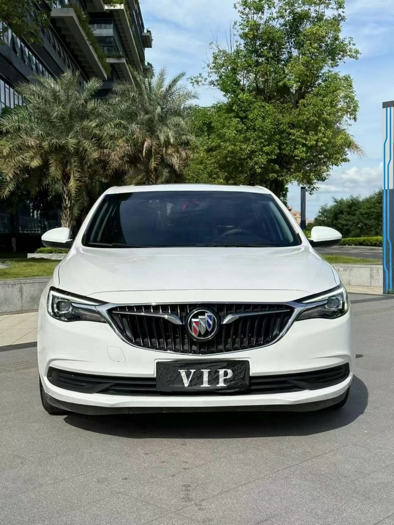 东莞22年别克英朗1