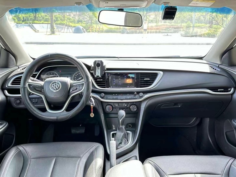 东莞22年别克英朗5