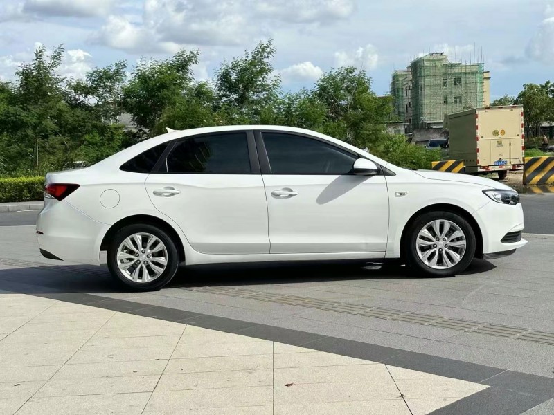 东莞22年别克英朗9