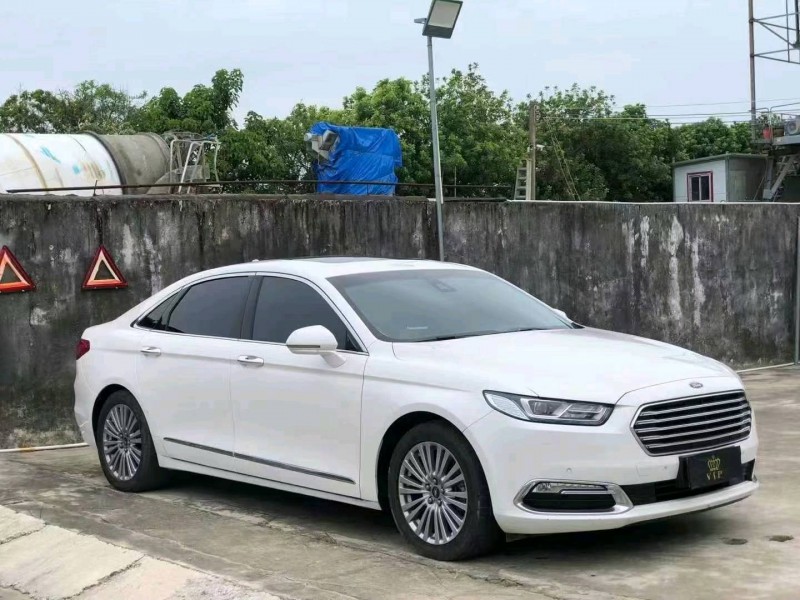 汕头17年福特金牛座2