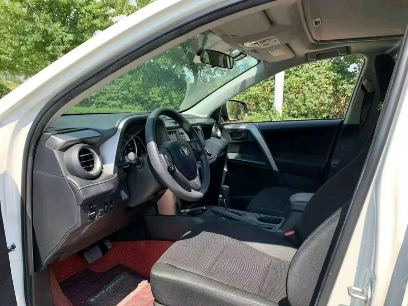 南通19年豐田RAV4榮放3