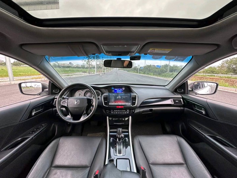 汕头18年本田雅阁5